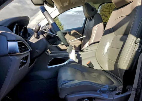 2018 Jaguar F-Pace R - Sport из США, поврежденный, VIN SADCL2FX0JA322044